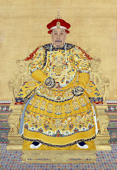a-375px-乾隆皇帝老年肖像