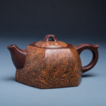 呂堯臣（B.1940）紫砂絞泥六方壺